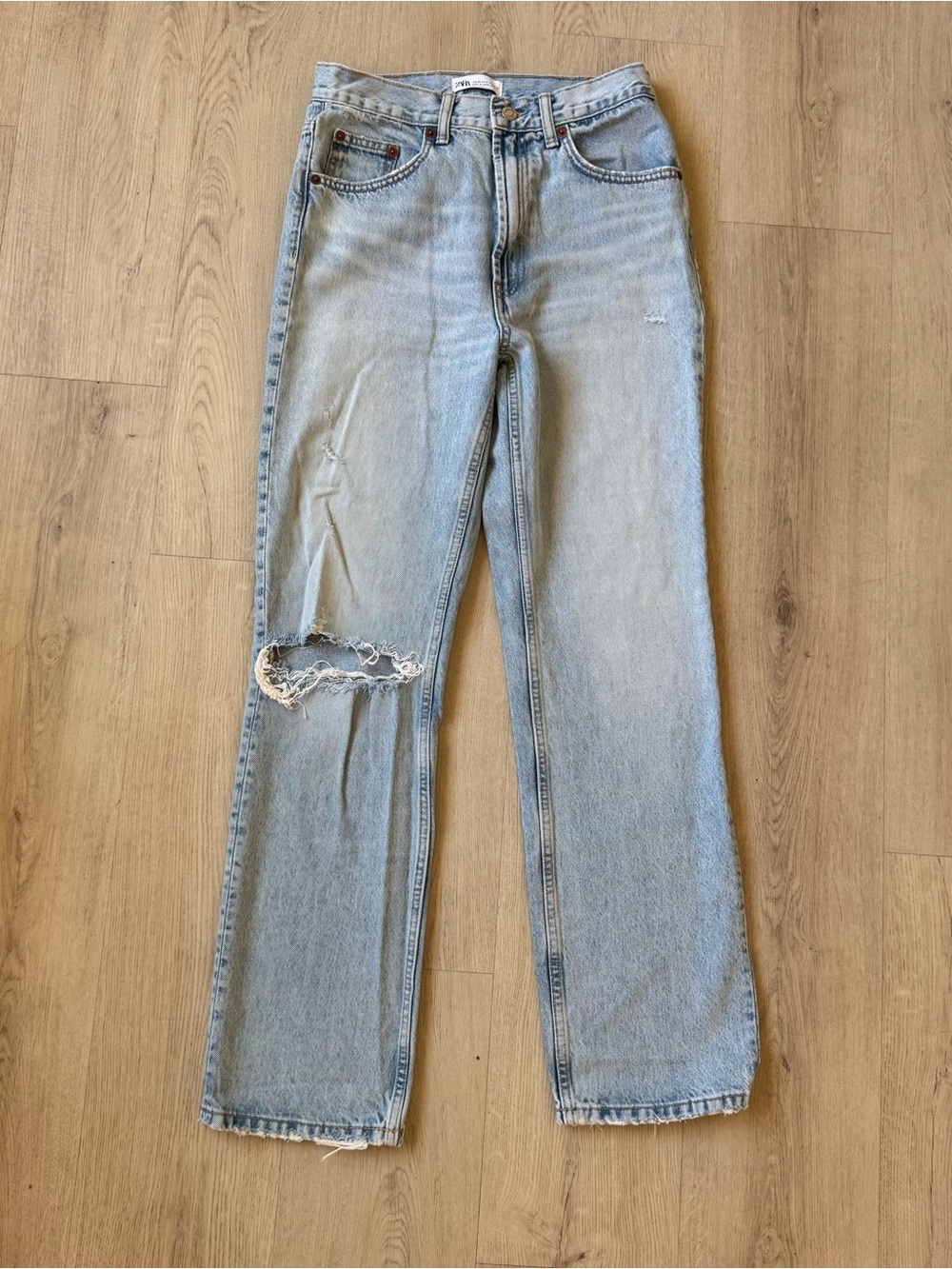 Zara light wash distressed straight leg jeans